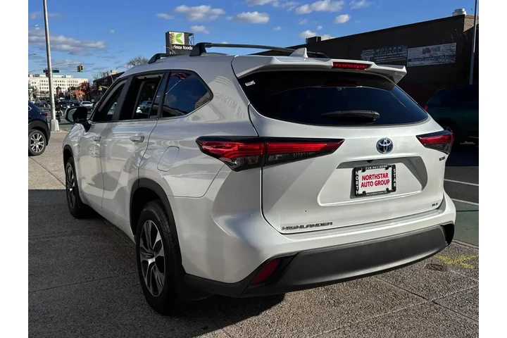 $33895 : Toyota Highlander Hybrid 202 image 6