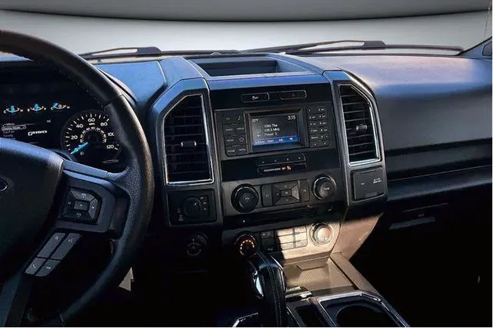 $17000 : Ford F-150 2016 4x4 XLT 4dr image 10