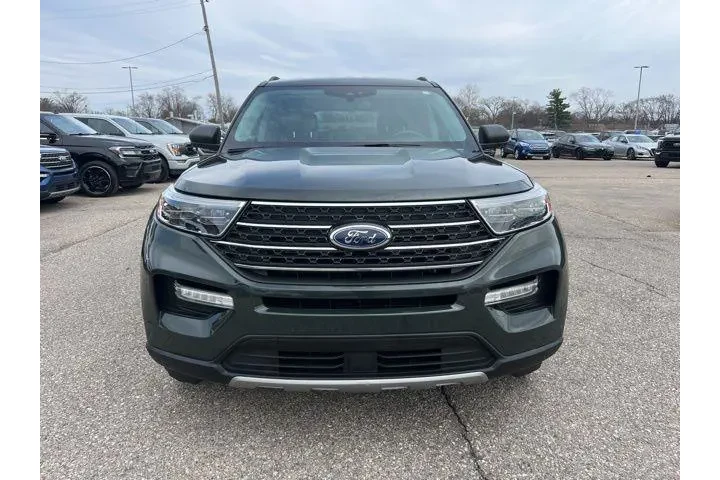 $25548 : Ford Explorer 2022 AWD XLT 4 image 2