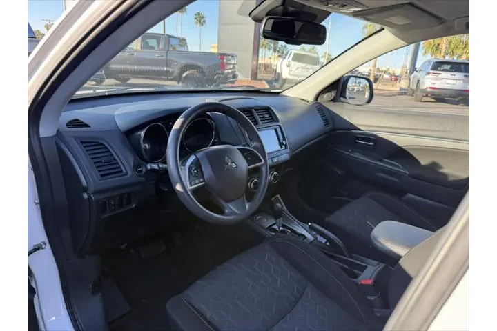 $16499 : Mitsubishi Outlander Sport 2 image 7