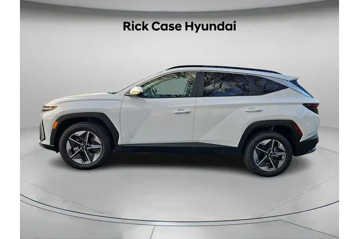 $30593 : Hyundai TUCSON Hybrid 2025 A image 3