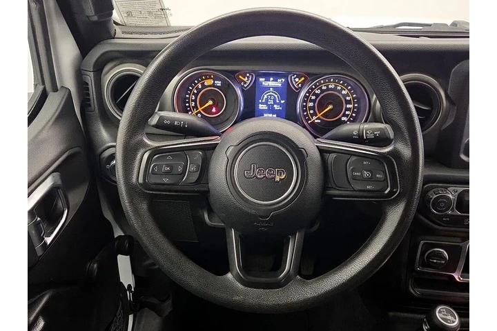 $26998 : Jeep Wrangler 2023 4x4 Sport image 10