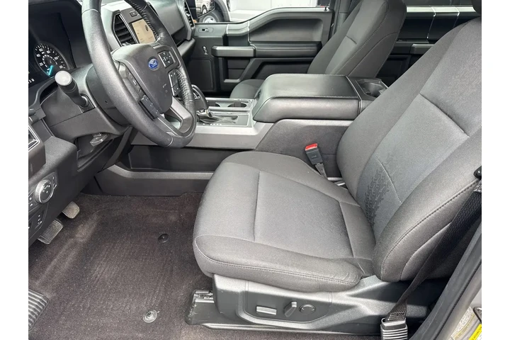 $27795 : Ford F-150 2020 4x4 XL 4dr S image 9