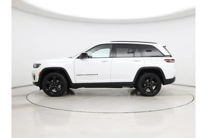 $31998 : Jeep Grand Cherokee 2023 4x4 image 3