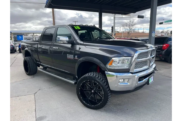 2018 RAM 2500 Laramie Crew Ca image 3