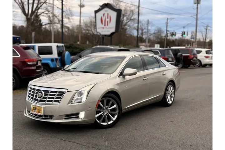 $9995 : 2014 XTS Luxury Collection image 2