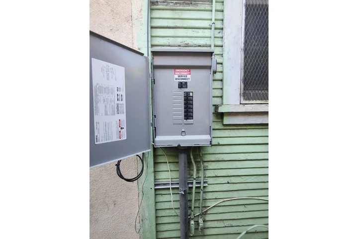 Electricista 24/7 image 1