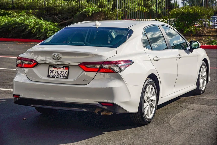 $21494 : Toyota Camry 2023 LE 4dr Sed image 7