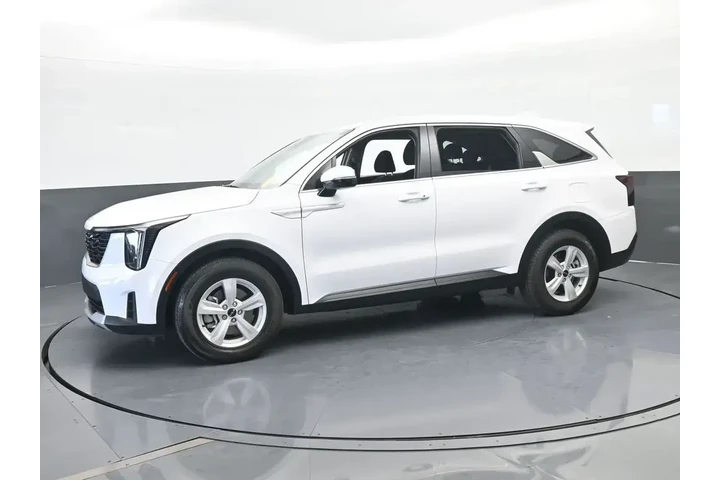 $28991 : Kia Sorento 2025 LX 4dr SUV image 2