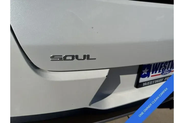 $14587 : Kia Soul 2024 S 4dr Crossove image 7