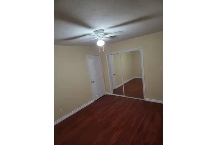 $1895 : MAYWOOD  FRENTE AL PARQUE image 2