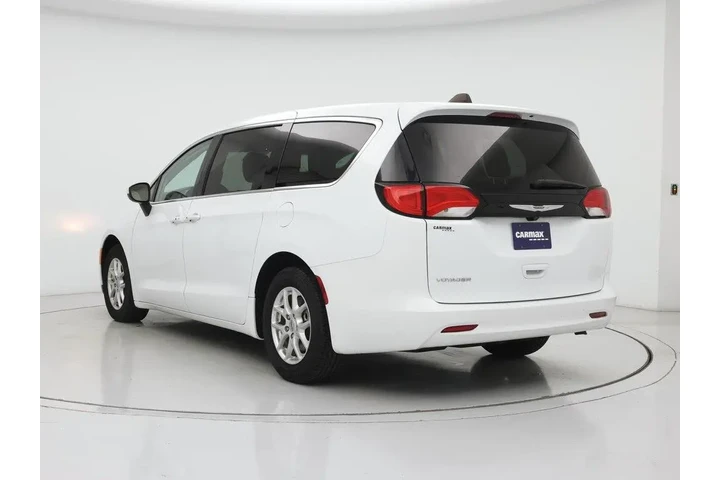 $21998 : Chrysler Voyager 2023 LX 4dr image 2