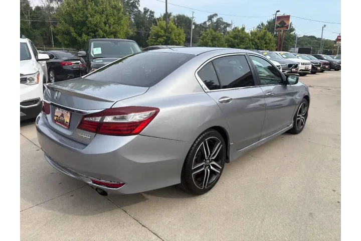 $11950 : 2017 Accord Sport Special Edi image 5