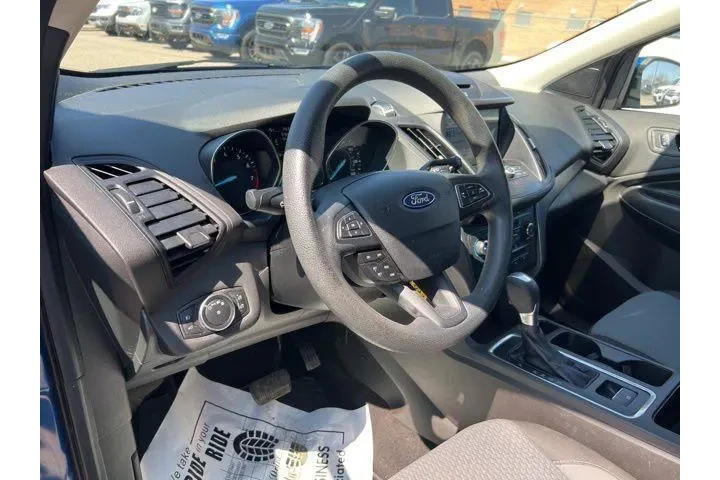 $11965 : Ford Escape 2017 AWD SE 4dr image 7