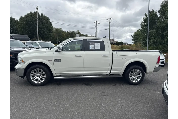 $27995 : Ram 1500 2018 4x4 Laramie Li image 8