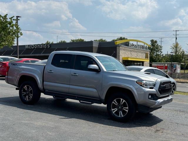 $27486 : 2016 Tacoma TRD Sport image 4