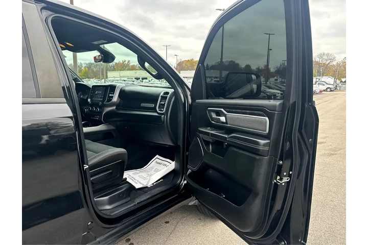 $25980 : 2020 RAM 1500 Big Horn 4x4 Cr image 8