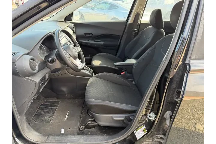 $13500 : Nissan Kicks 2022 S 4dr Cros image 10