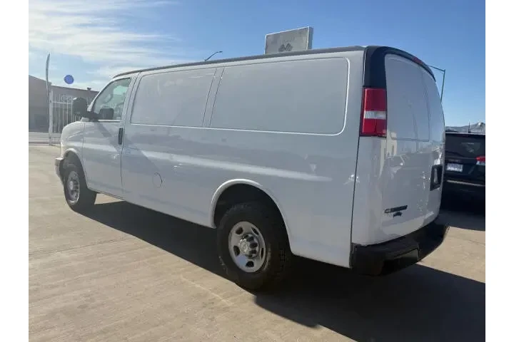 $15900 : 2020 Express image 2