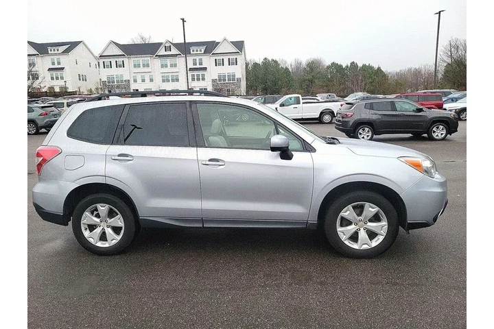 $14998 : Subaru Forester 2016 AWD 2.5 image 4