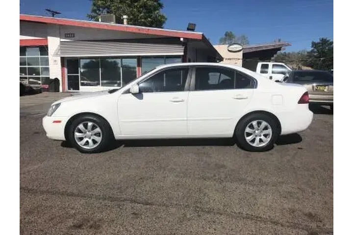 2008 Optima LX image 3