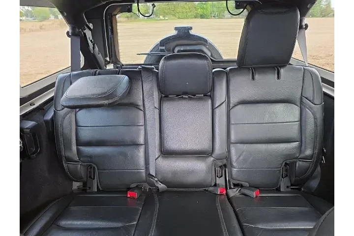 $25950 : Jeep Wrangler Unlimited 2020 image 4