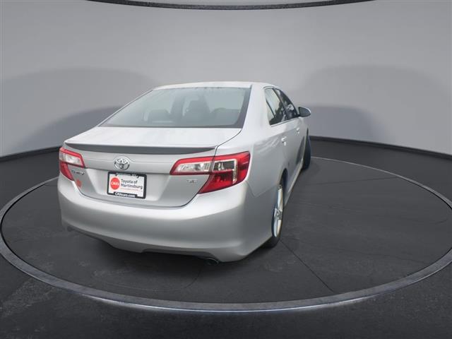 $17500 : PRE-OWNED 2013 TOYOTA CAMRY SE image 8