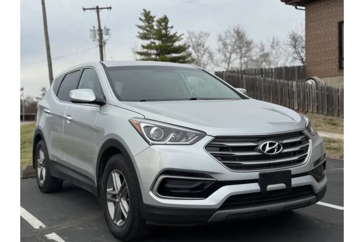 $7750 : 2017 Santa Fe Sport 2.4L image 4