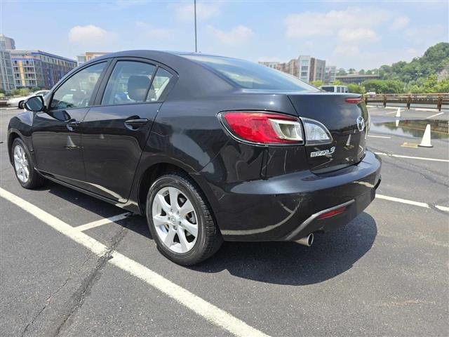 $5850 : 2011 MAZDA MAZDA3 image 5