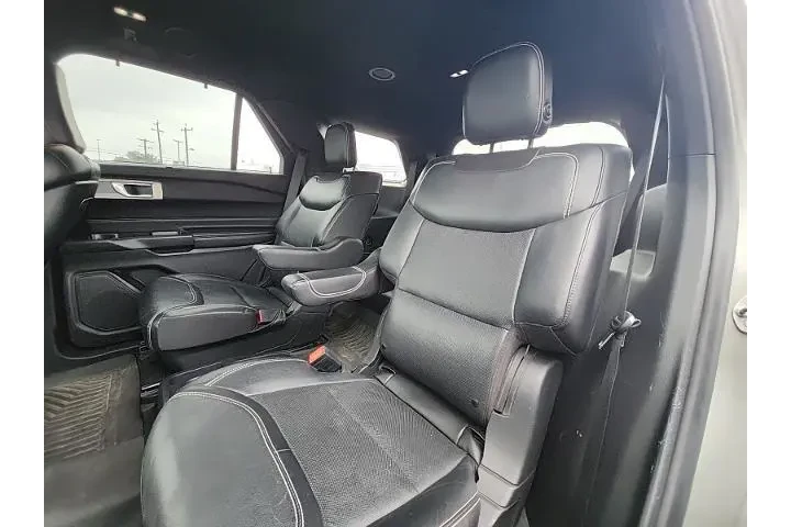 $21998 : Ford Explorer 2020 AWD ST 4d image 8