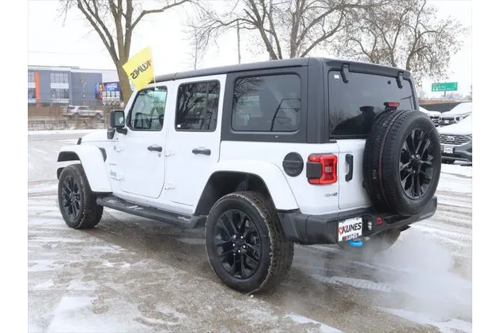 $27477 : Jeep Wrangler Unlimited 2022 image 6