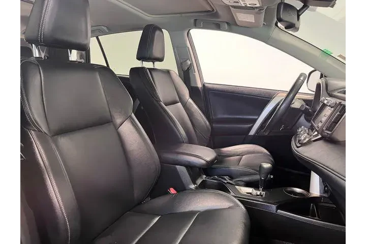 $15959 : Toyota RAV4 2014 AWD Limited image 10