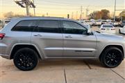 $19995 : 2018 Grand Cherokee thumbnail