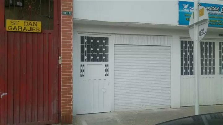 Local comercial image 1