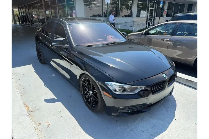 $3500 : BMW 3 Series 2014 320i 4dr S image 2