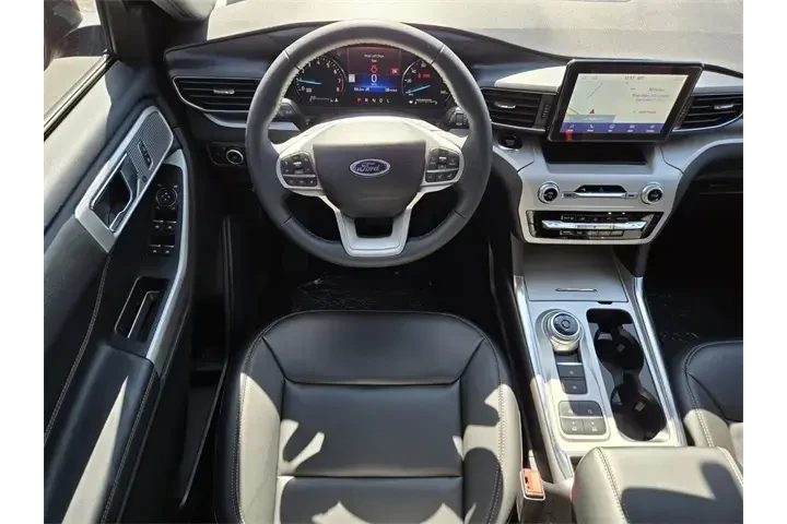 $30936 : Ford Explorer 2024 XLT 4dr S image 9