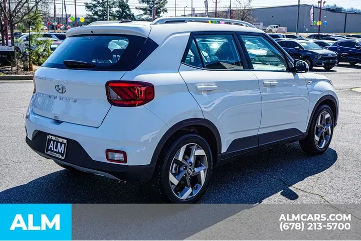 $18420 : Hyundai VENUE 2025 SEL 4dr C image 5