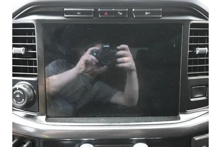 $35352 : Ford F-150 2023 4x4 XLT 4dr image 9