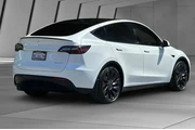 $35900 : Tesla Model Y 2023 AWD Perfo thumbnail