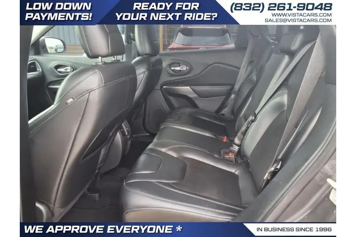 $16880 : 2020 Cherokee Latitude Plus | image 7