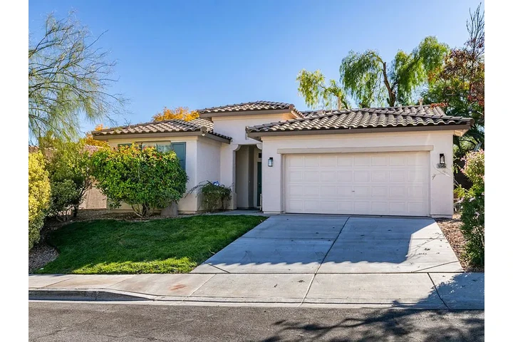 $1400 : House For Rent!! image 4