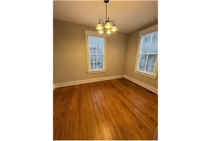 $1400 : Rental property with 1 bedro image 7