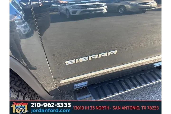 $25101 : GMC Sierra 1500 2018 4x4 SLT image 5
