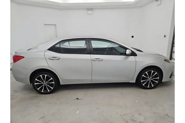 $19998 : Toyota Corolla 2017 SE 4dr S image 4