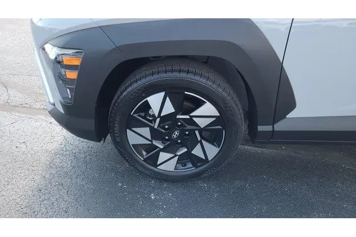 $24798 : Hyundai KONA 2025 SEL 4dr Cr image 10