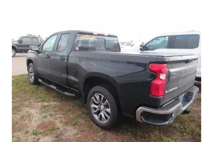 $30990 : Chevrolet Silverado 1500 202 image 4