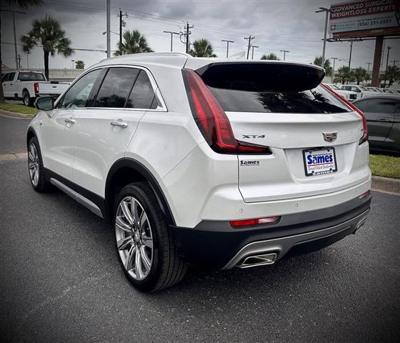 $35295 : 2023 CADILLAC XT4 Premium Lux image 4