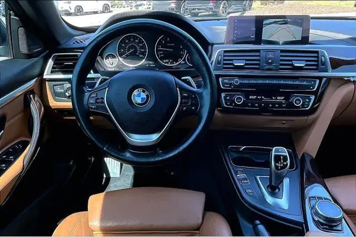 $21798 : BMW 4 Series 2019 430i 2dr C image 5