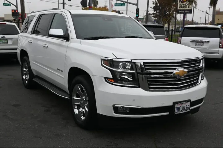 $19998 : 2015 Tahoe LTZ image 3