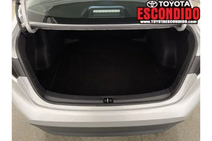 $22987 : Toyota Corolla 2024 LE 4dr S image 10